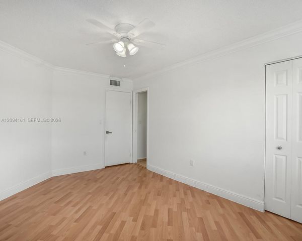 10765 SW 108th Avenue 305, Miami, FL 33176
