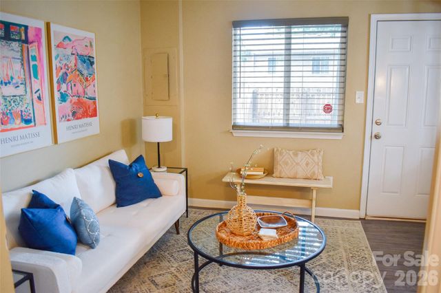 7526 Holly Grove Court, Charlotte, NC 28227