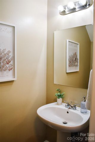 7526 Holly Grove Court, Charlotte, NC 28227