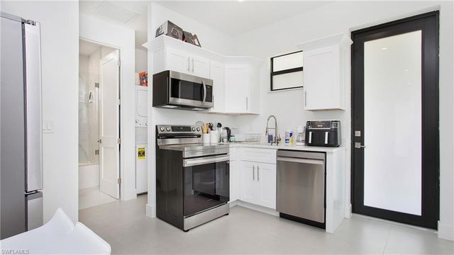 2343 Oil Well RD, Naples, FL 34120