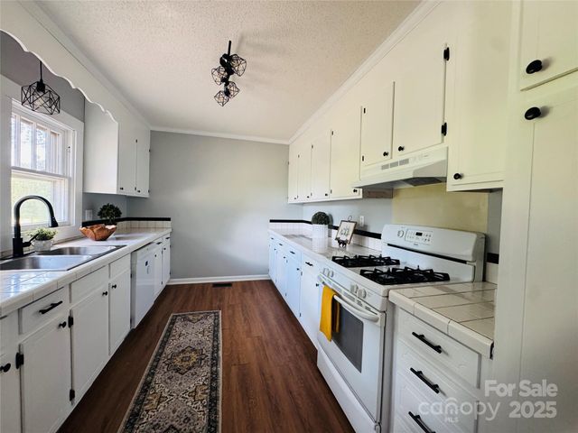 7660 Pop Basinger Road, Rockwell, NC 28138