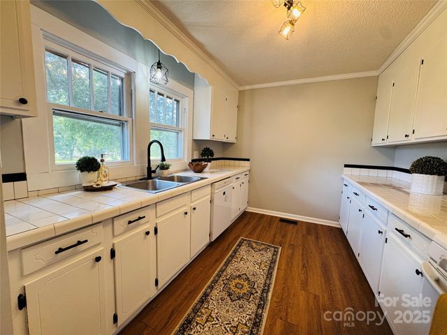 7660 Pop Basinger Road, Rockwell, NC 28138