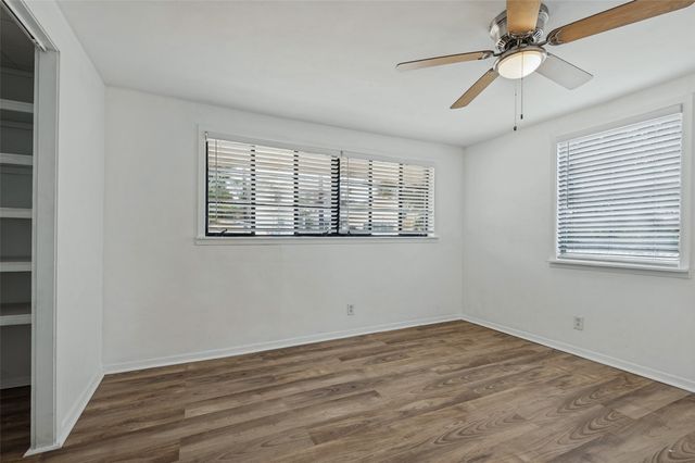 227 S Justin Avenue, Dallas, TX 75211