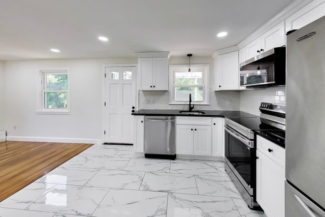 1156 Washington St, Walpole, MA 02081