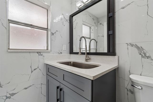 5803 TAMPA SHORES BOULEVARD, Tampa, FL 33615