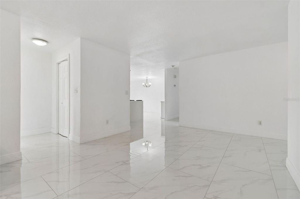 Image 15 of property listing at 5803 TAMPA SHORES BOULEVARD, Tampa, FL 33615
