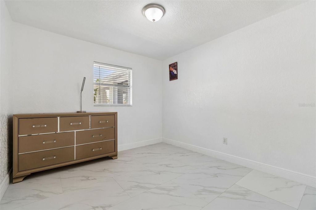 Image 21 of property listing at 5803 TAMPA SHORES BOULEVARD, Tampa, FL 33615