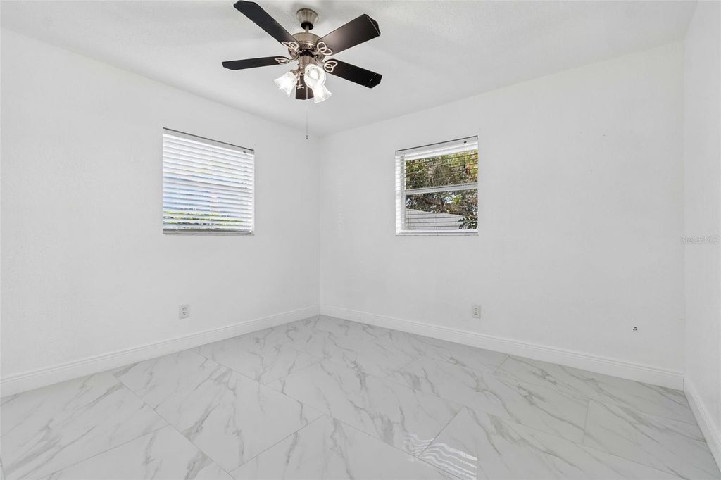 Image 27 of property listing at 5803 TAMPA SHORES BOULEVARD, Tampa, FL 33615