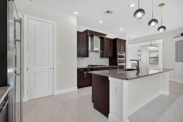 11760 E EASTLAKE Court, Parkland, FL 33076