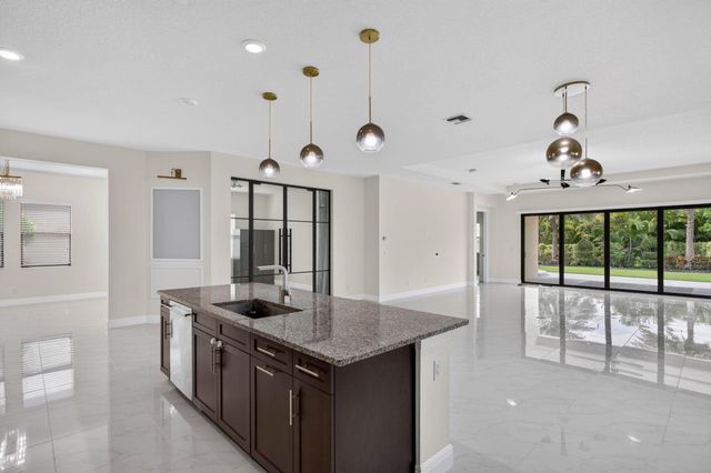 11760 E EASTLAKE Court, Parkland, FL 33076
