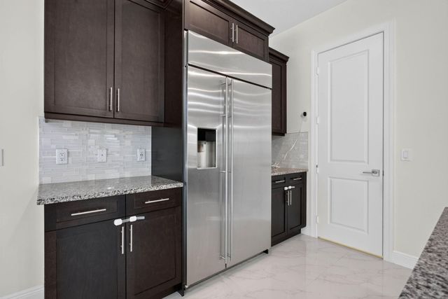 11760 E EASTLAKE Court, Parkland, FL 33076