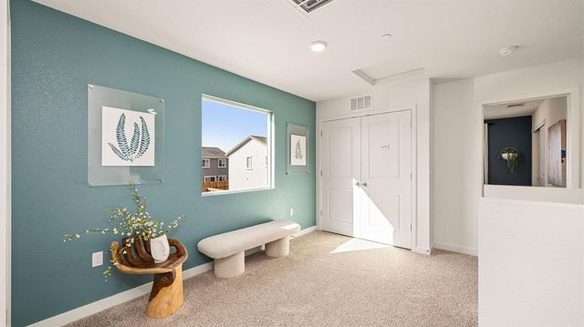 8049 Whippersnapper Way, Roseville, CA 95747