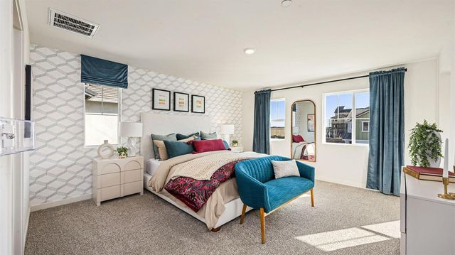 8049 Whippersnapper Way, Roseville, CA 95747