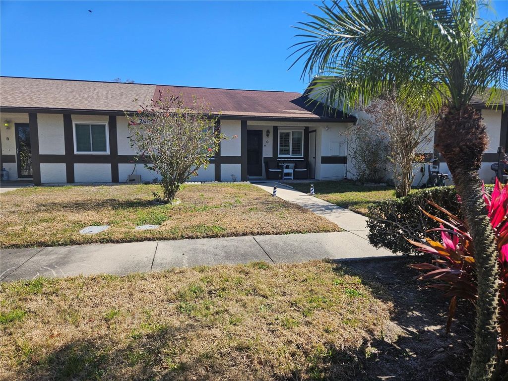 2900 GROVEWOOD BOULEVARD E C, Palm Harbor, FL 34683