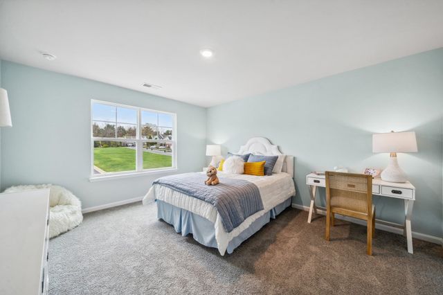 13 AVONWOODS CT, Staunton, VA 24401