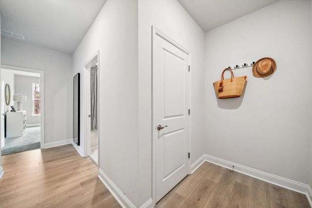 13 AVONWOODS CT, Staunton, VA 24401