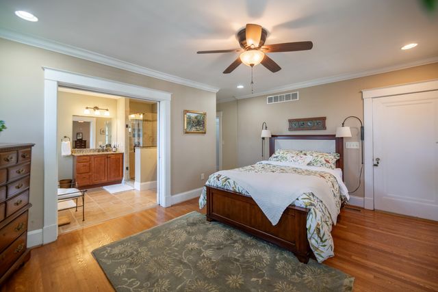 1127 Audubon Road, Park Hills, KY 41011