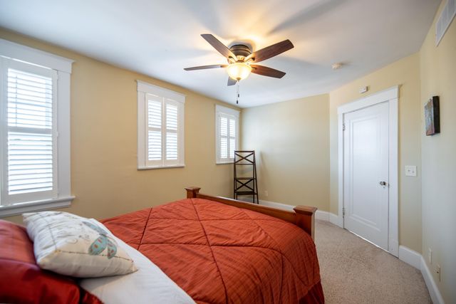 1127 Audubon Road, Park Hills, KY 41011