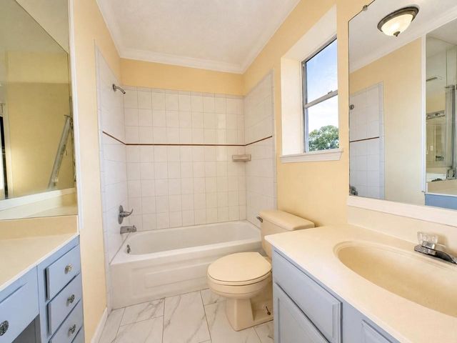 12300 Brookglade Circle 74, Houston, TX 77099