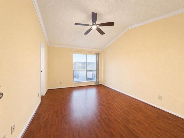 12300 Brookglade Circle 74, Houston, TX 77099