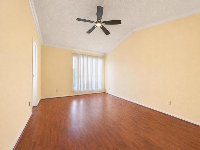 12300 Brookglade Circle 74, Houston, TX 77099