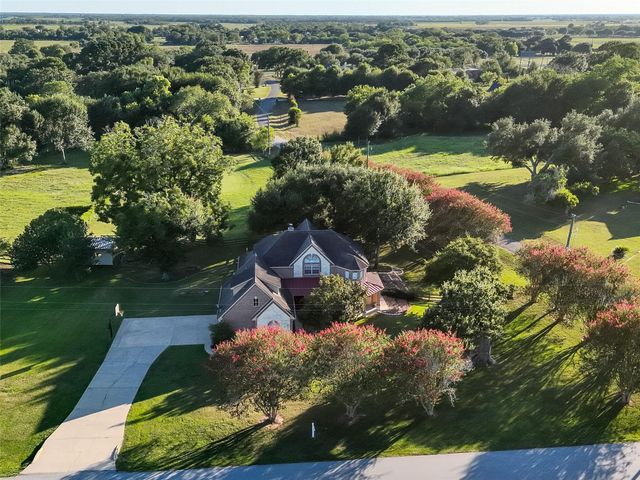 211 Brazos Hill Lane, Sealy, TX 77474