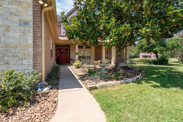 211 Brazos Hill Lane, Sealy, TX 77474