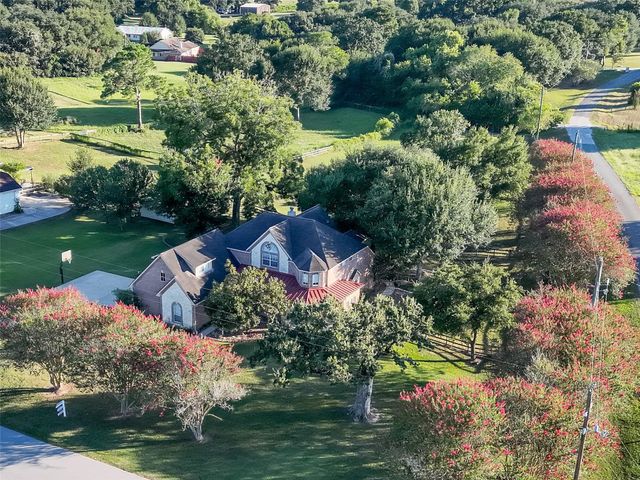 211 Brazos Hill Lane, Sealy, TX 77474