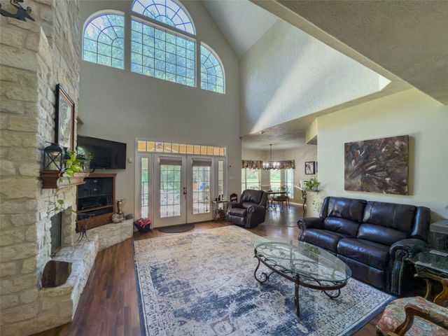 211 Brazos Hill Lane, Sealy, TX 77474