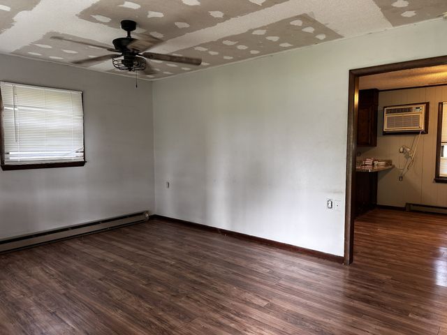 817 Irvin Ln, Loretto, TN 38469