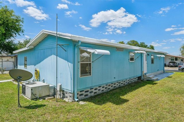 3204 POND HOLLOW STREET, Wesley Chapel, FL 33543