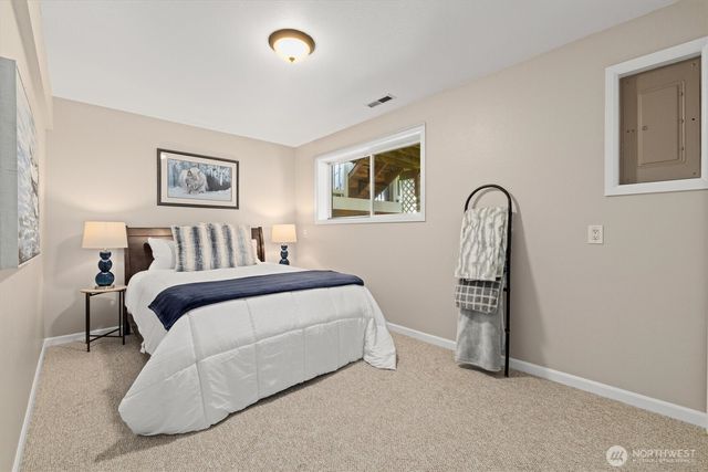 13422 128th Place NE, Kirkland, WA 98034