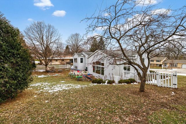 625 Lewis STREET, Burlington, WI 53105