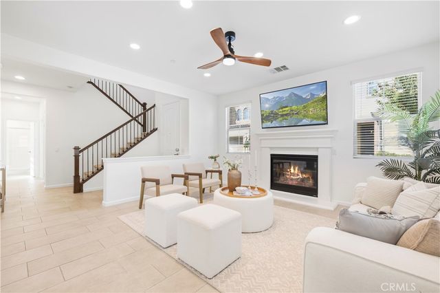 27314 Weldon Way, Saugus, CA 91350
