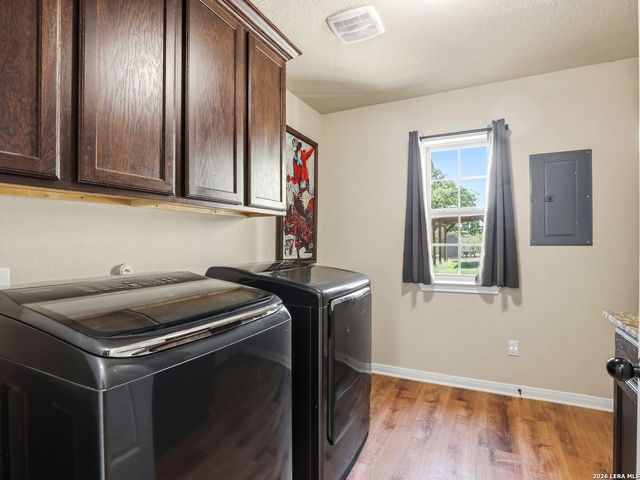 1211 Copperhead Road, Seguin, TX 78155