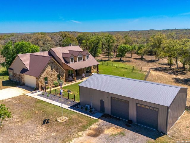1211 Copperhead Road, Seguin, TX 78155