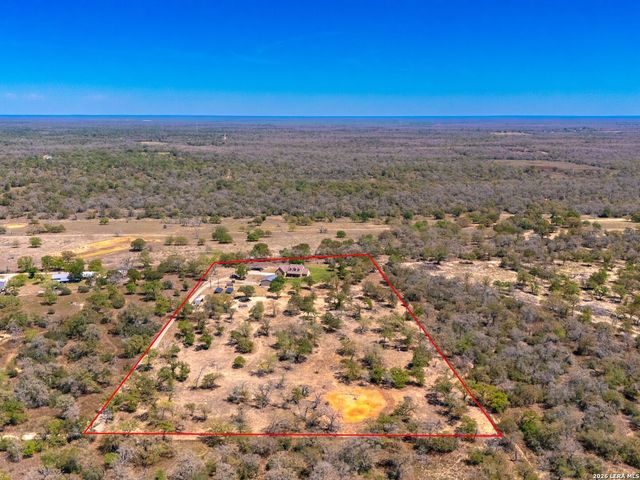 1211 Copperhead Road, Seguin, TX 78155