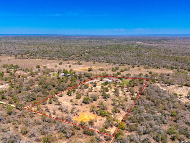 1211 Copperhead Road, Seguin, TX 78155