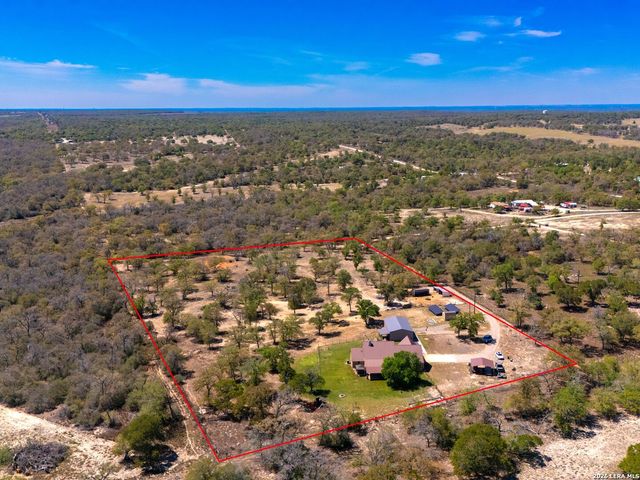 1211 Copperhead Road, Seguin, TX 78155