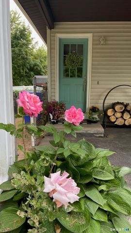 32 Jackson Road, Enfield, CT 06082