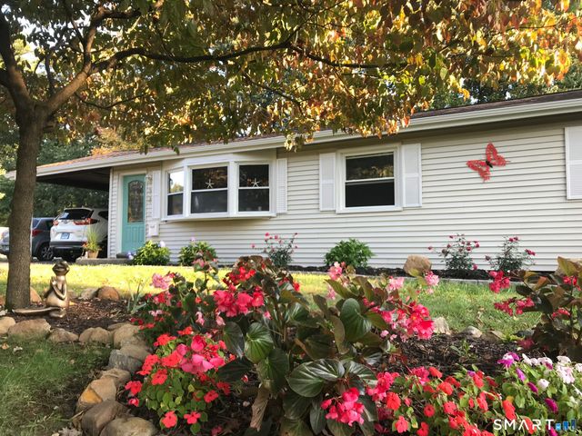 32 Jackson Road, Enfield, CT 06082