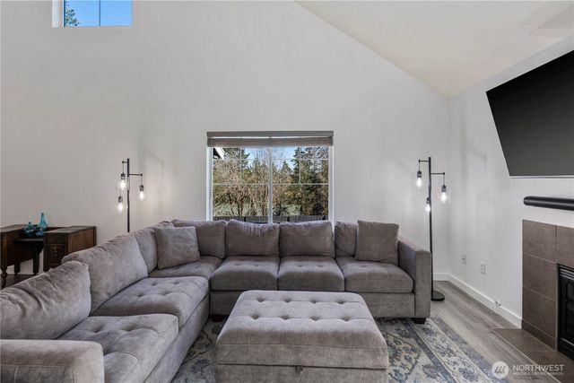 61 E Channel Drive, Allyn, WA 98524
