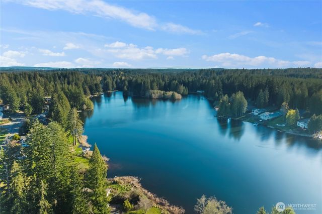 61 E Channel Drive, Allyn, WA 98524