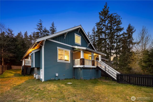 61 E Channel Drive, Allyn, WA 98524