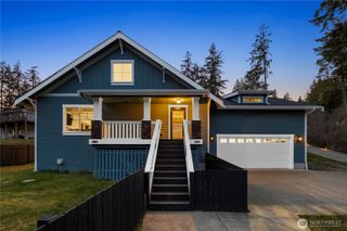 61 E Channel Drive, Allyn, WA 98524