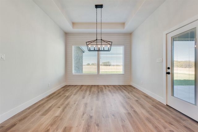 153 Dove Landing, Valley View, TX 76272