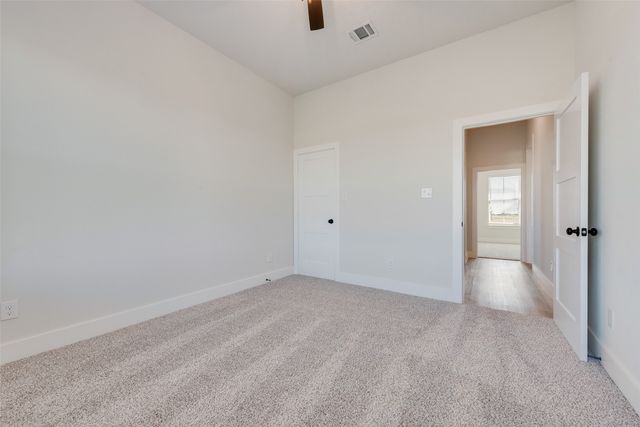 153 Dove Landing, Valley View, TX 76272