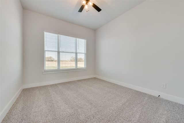 153 Dove Landing, Valley View, TX 76272