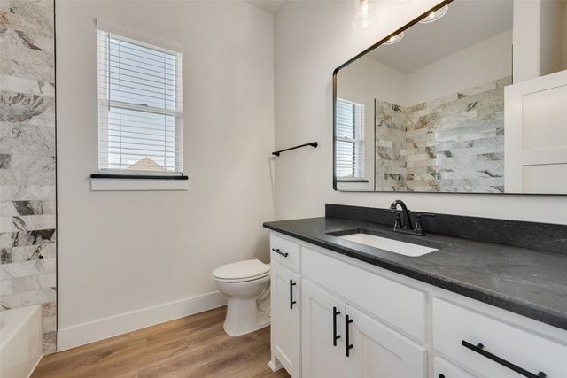 153 Dove Landing, Valley View, TX 76272