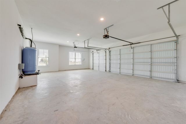 153 Dove Landing, Valley View, TX 76272